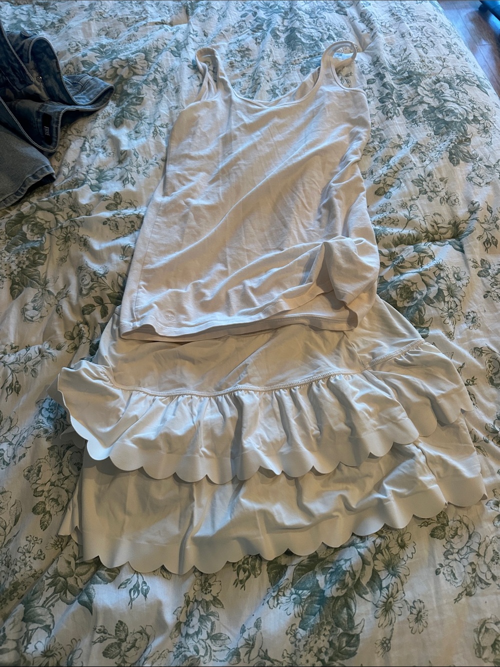 Lilly Pulitzer white set size small